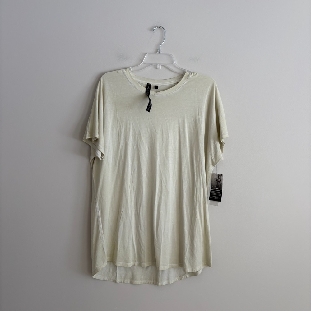 Lululemon Swiftly Tech Short Sleeve Tee Cream Hi-Low Hem NWT